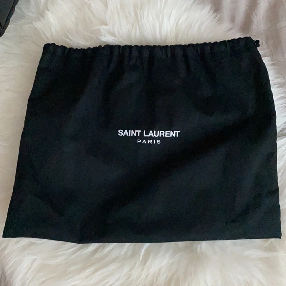 SAINT LAURENT COLLEGE MEDIUM IN QUILTED LEATHER